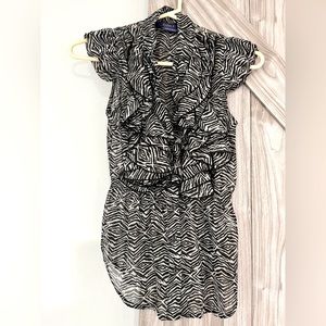 Cap sleeved ruffle-front blouse